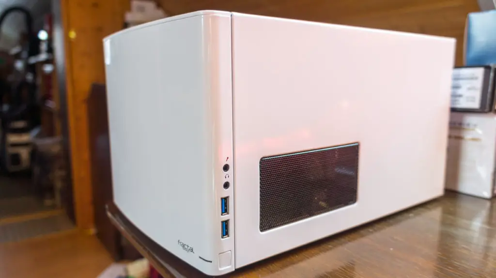 DIY NAS FreeNAS Server Case