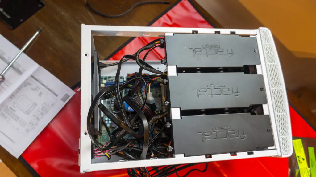 DIY NAS FreeNAS Server Finished Build